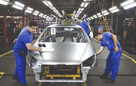 ۷ اشتباه مهم خودروسازی در ایران