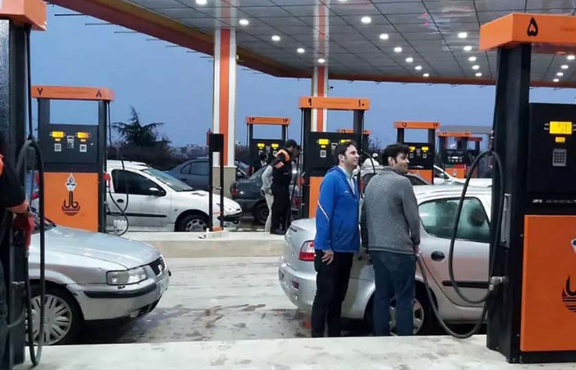 کاهش صف‌ های پمپ‌ بنزین‌ در کلانشهرها