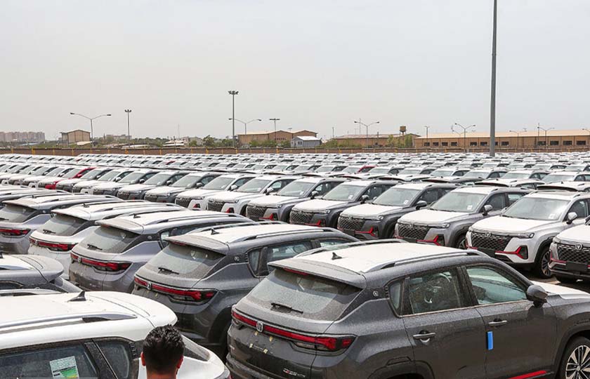 عدم تحویل خودروهای وارداتی با گذشت ۵ ماه