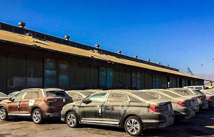 امسال ۱۲۱۸ دستگاه خودرو از گمرک ترخیص شده است