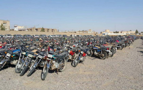 فرصت کم ترخیص خودرو و موتورسیکلت های توقیفی