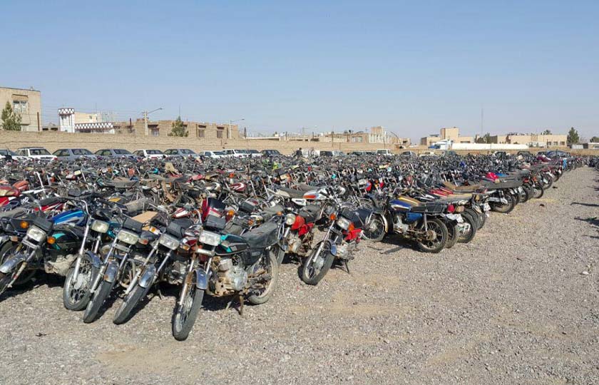 فرصت کم ترخیص خودرو و موتورسیکلت های توقیفی