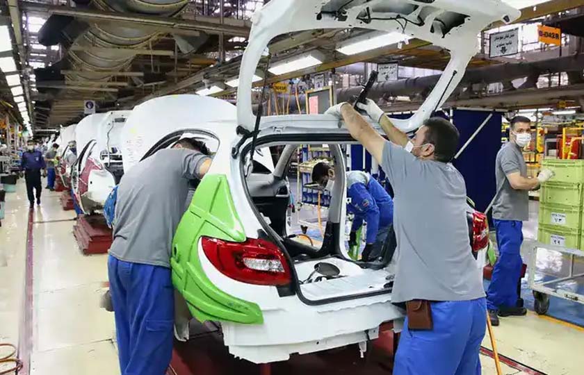 تولید 300 هزار خودروی سواری و تجاری توسط ایران‌ خودرو / مهر 1402