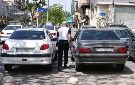 اعمال قانون ۱۲ هزار خودرو در تهران بخاطر توقف در پیاده‌ روها