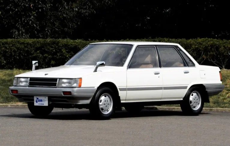 نسل اول تویوتا کمری مدل 1982