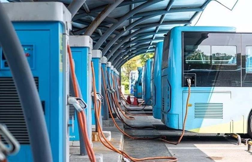 تأمین ۲۰۰۰ دستگاه اتوبوس برقی توسط چینی‌ ها برای ایران