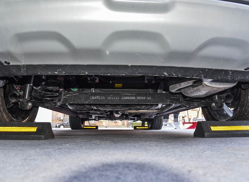 تعلیق چانگان CS15