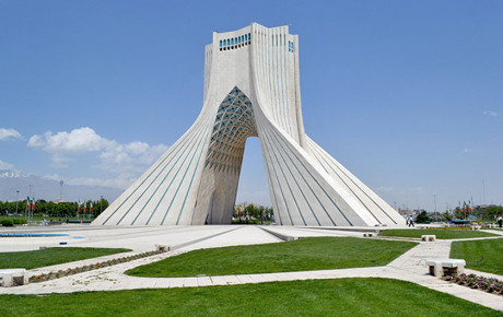 در تهران از کدام مراکز نهال گردو بخریم ؟
