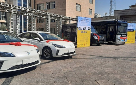 تمام تاکسی‌ ها و اتوبوس‌ ها باید برقی شوند !