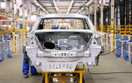 خودروسازان معتقدند تا پایان ۱۴۰۳ زیان تولید متوقف خواهد شد