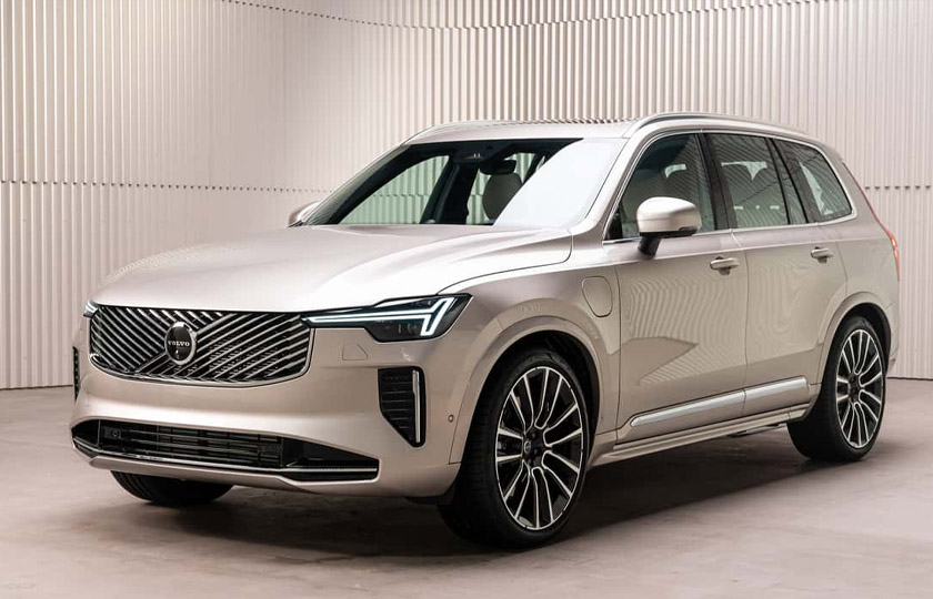 معرفی ولوو XC90 مدل 2025