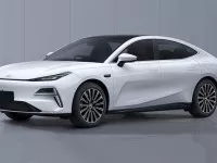 معرفی جیلی گلکسی استارشاین ۸ PHEV