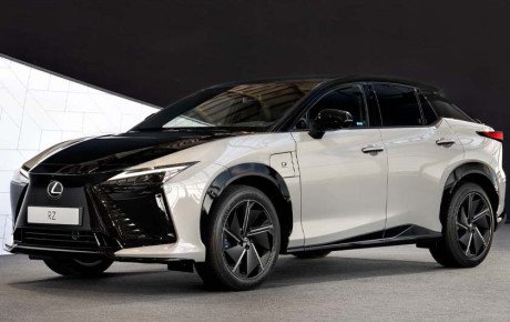 معرفی تویوتا bZ4X 2026 و لکسوس RZ 550e F SPORT