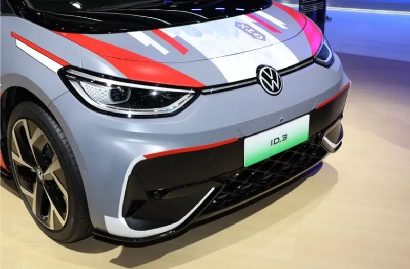 رونمایی فولکس واگن ID.3 GTX در نمایشگاه شانگهای 2025