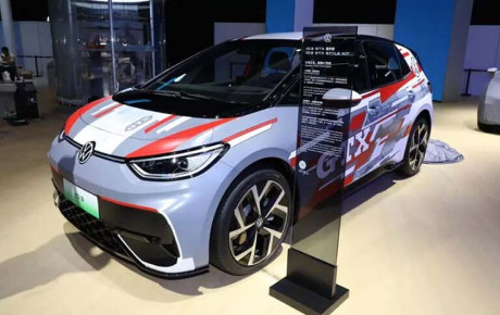 رونمایی فولکس واگن ID.3 GTX در نمایشگاه شانگهای ۲۰۲۵