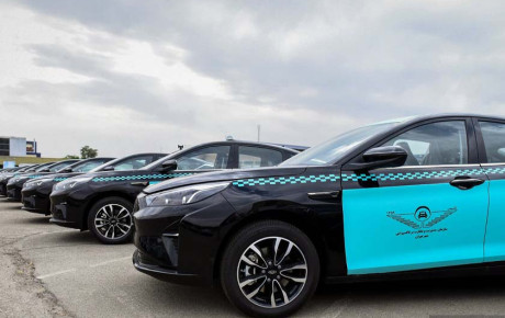 آغاز ثبت نام تاکسی های برقی / اردیبهشت ۱۴۰۴