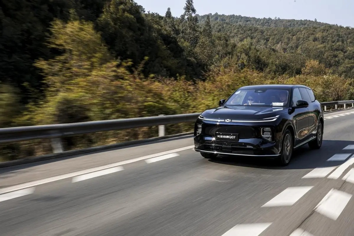 چانگان Nevo Q07