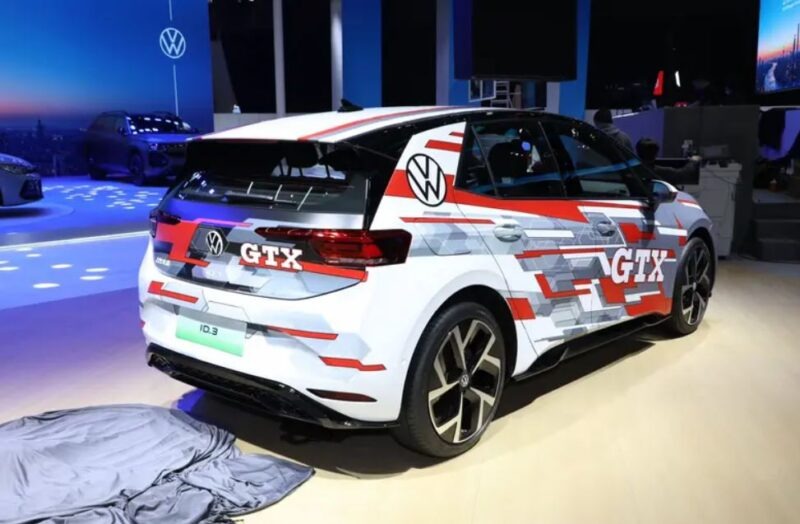 رونمایی فولکس واگن ID.3 GTX در نمایشگاه شانگهای 2025