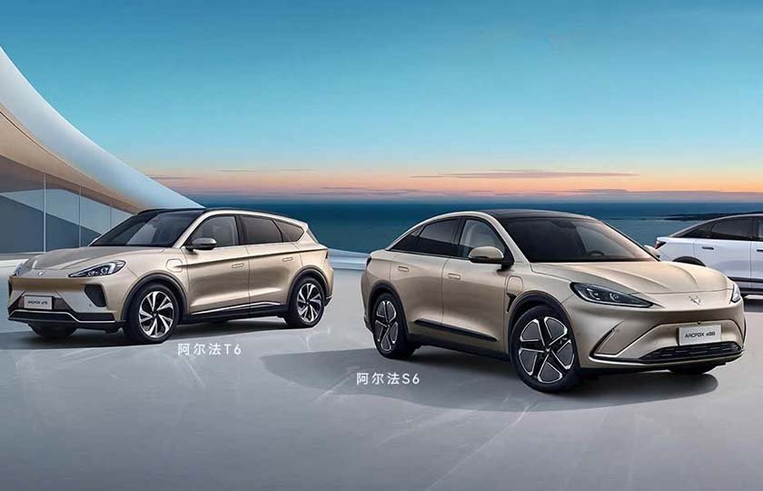 معرفی آرک فاکس آلفا S6 و T6