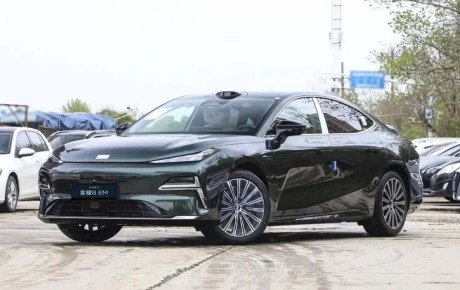 معرفی جیلی گلکسی ژینگ‌ یائو ۸