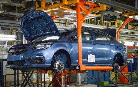 خسارت تحریم‌ های ۷ ساله بر خودروسازی ایران