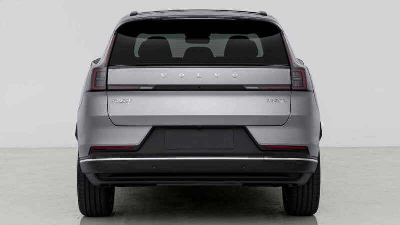 ولوو XC70 پلاگین هیبرید