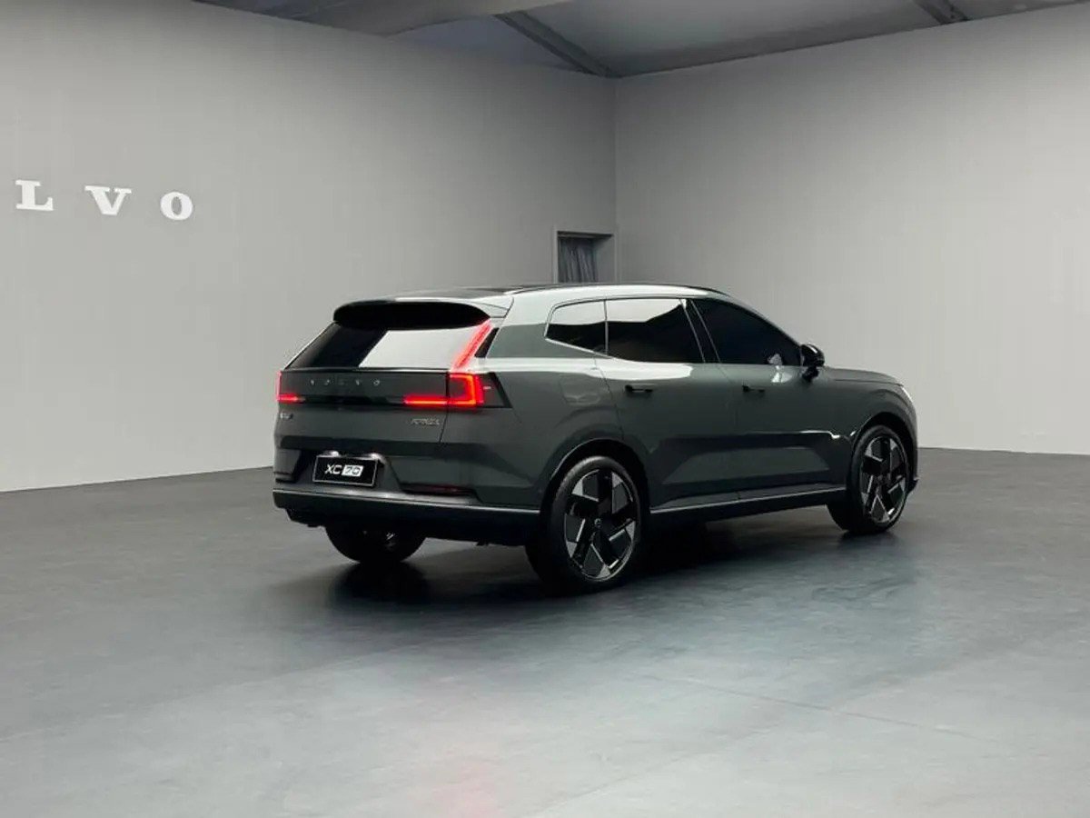 ولوو XC70