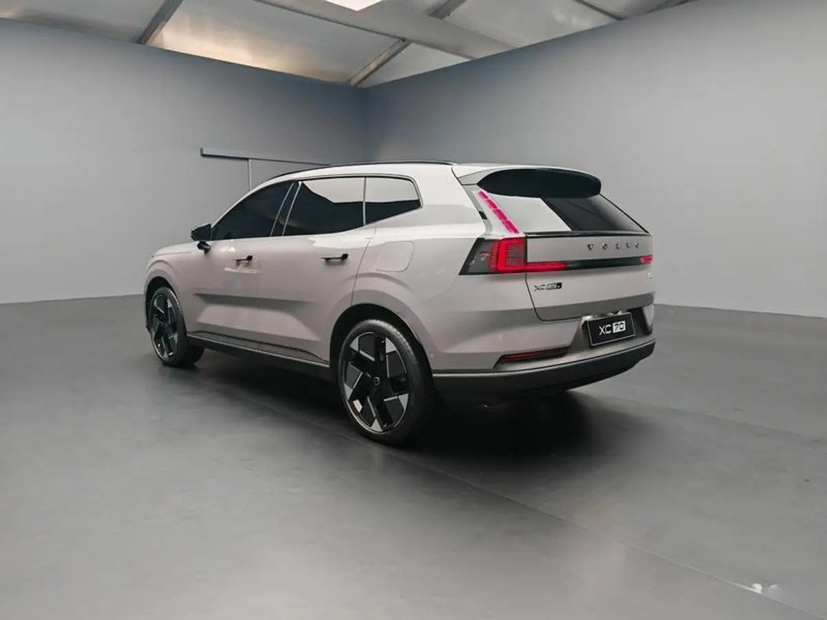 ولوو XC70