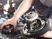 راهنمای جامع هزینه تعمیر گیربکس خودروهای ام وی ام