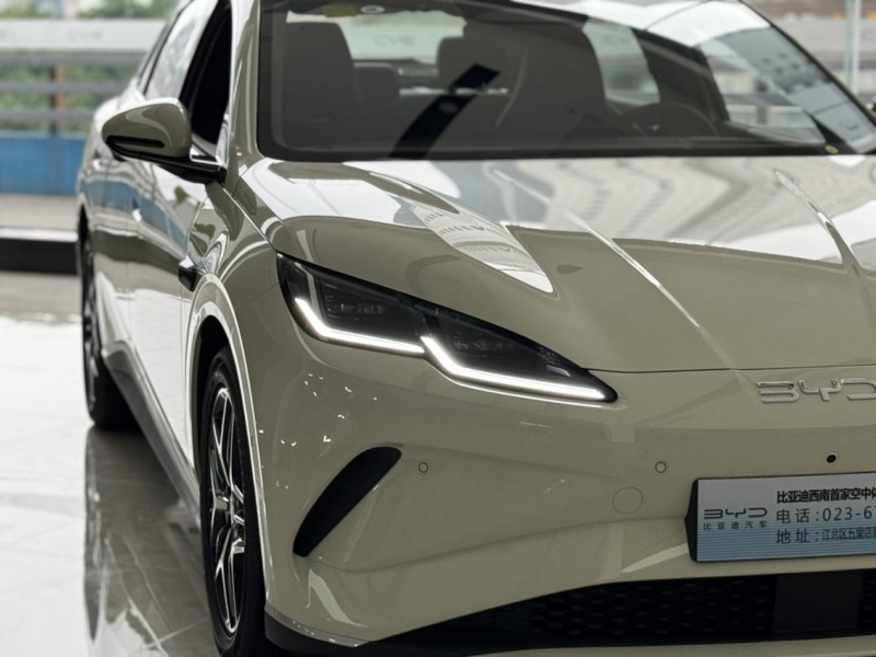 بی وای دی سیل 06 EV مدل 2025