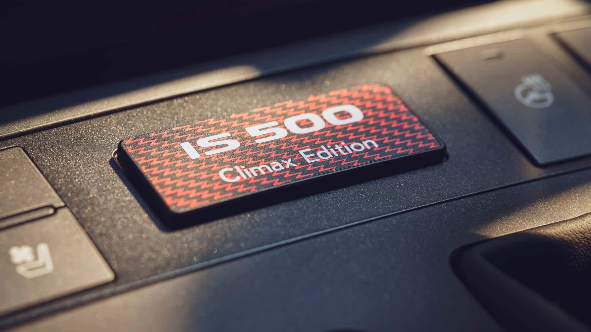 لکسوس IS500 Climax Edition