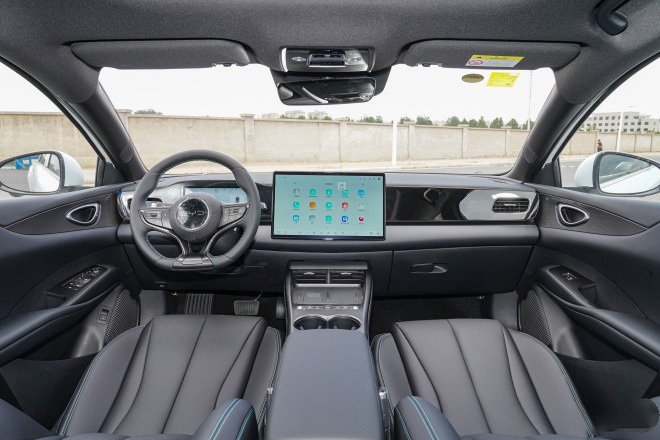 بی وای دی سیل 06 EV مدل 2025
