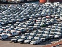 آخرین تحولات واردات خودرو در سال ۱۴۰۴: فرصت‌ها و محدودیت‌ها