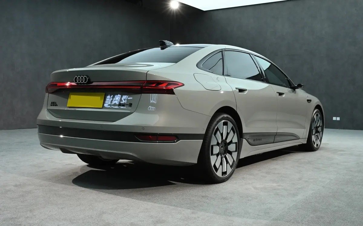 آئودی A6L e-tron