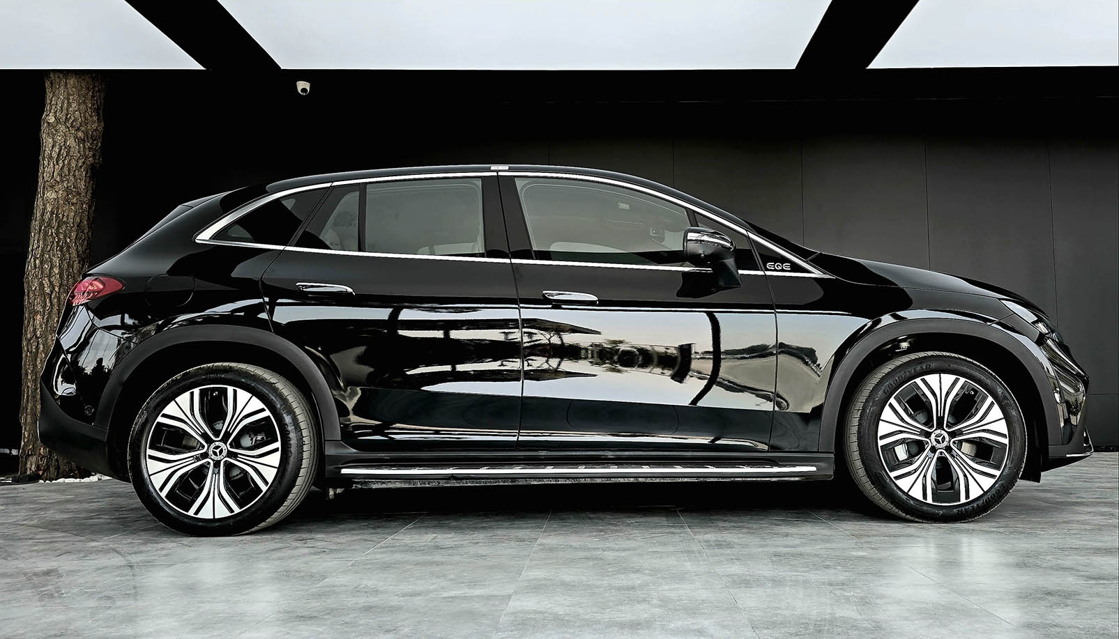 ورود مرسدس بنز EQE500 4MATIC به ایران