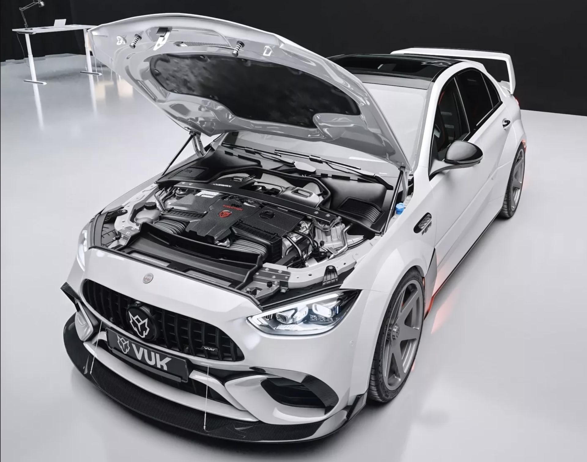 بنز C63 S جدید با موتور V8