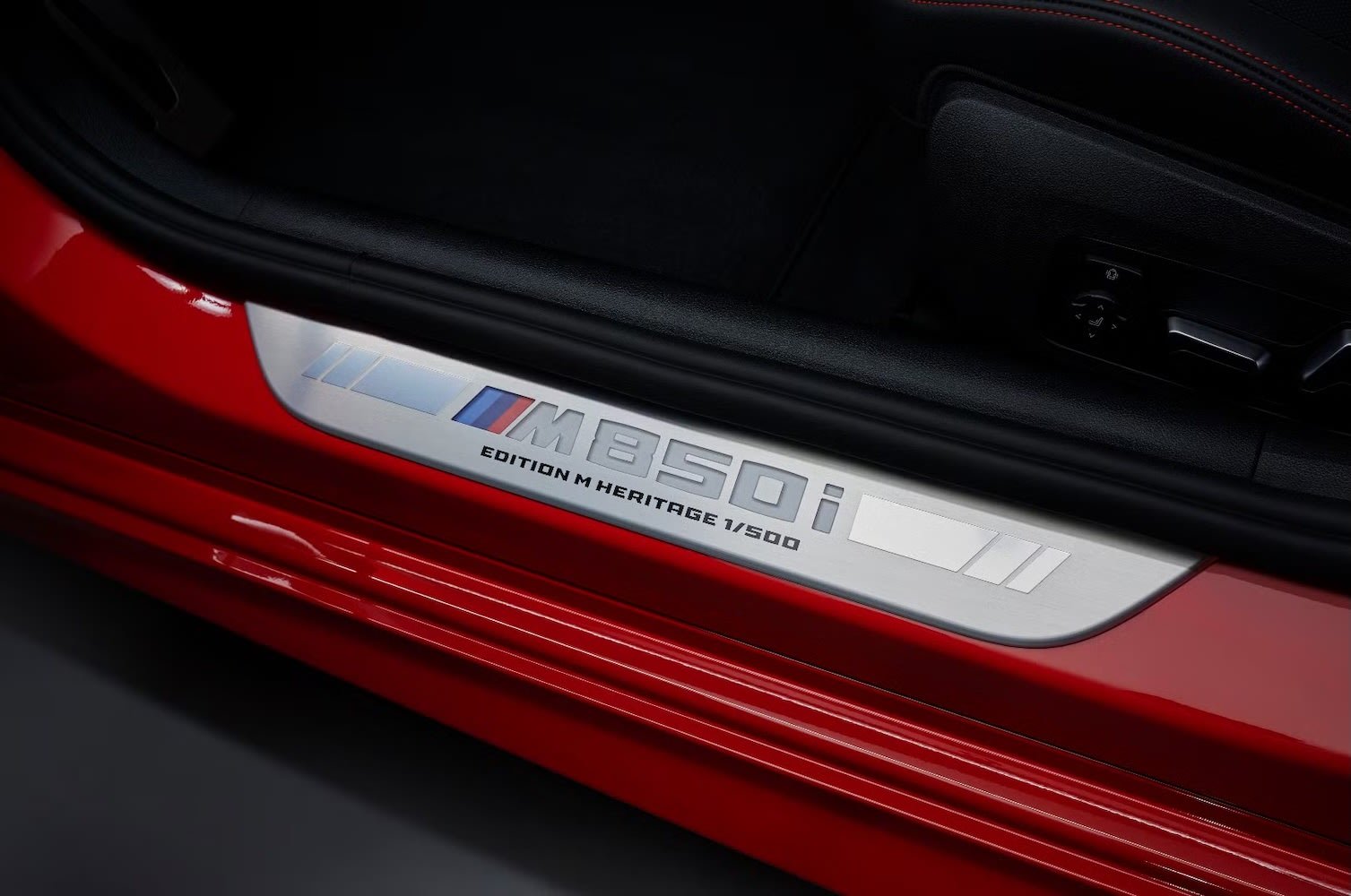 بی ام و M850i Edition M Heritage