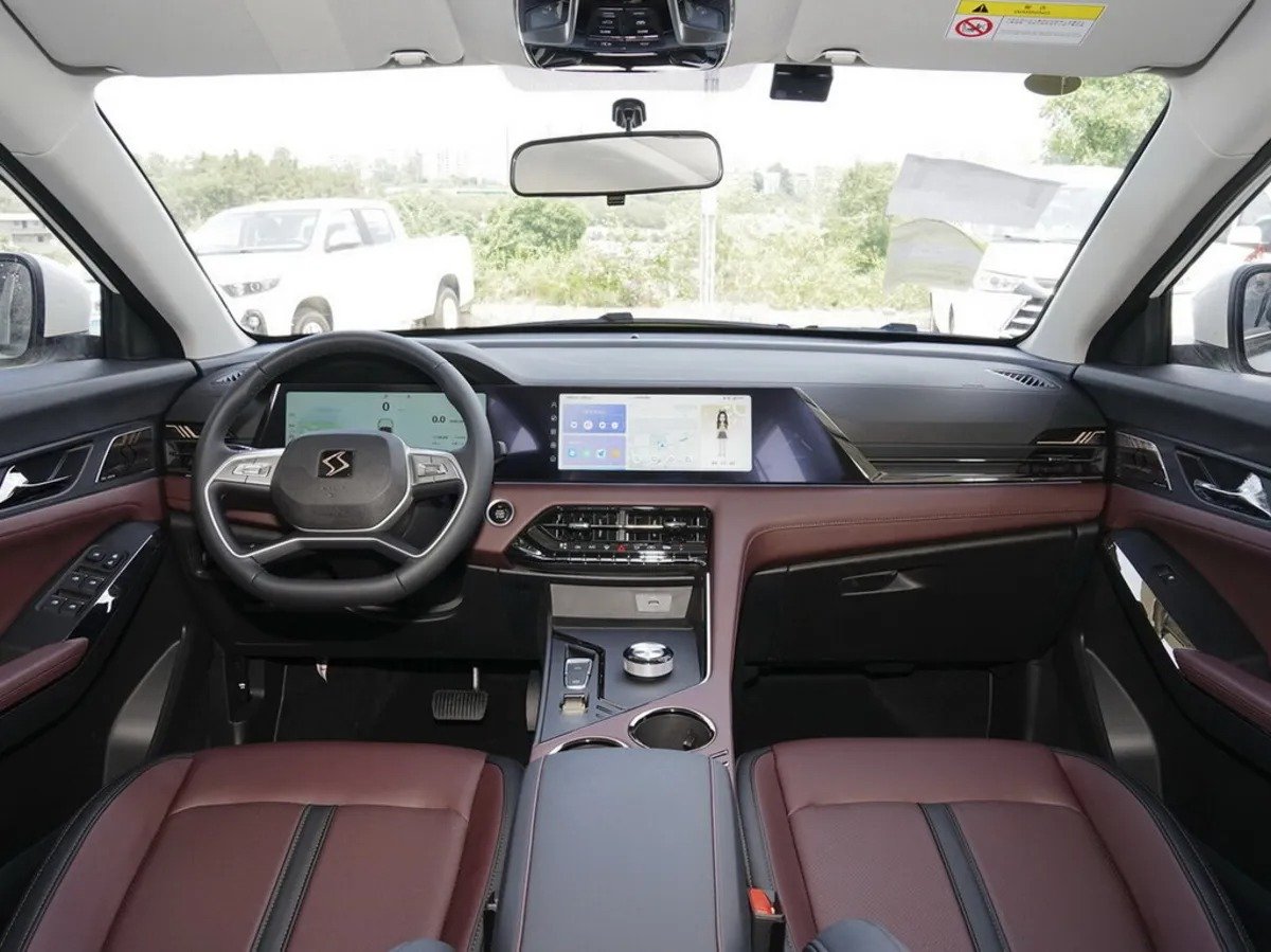 کی ام سی X8
