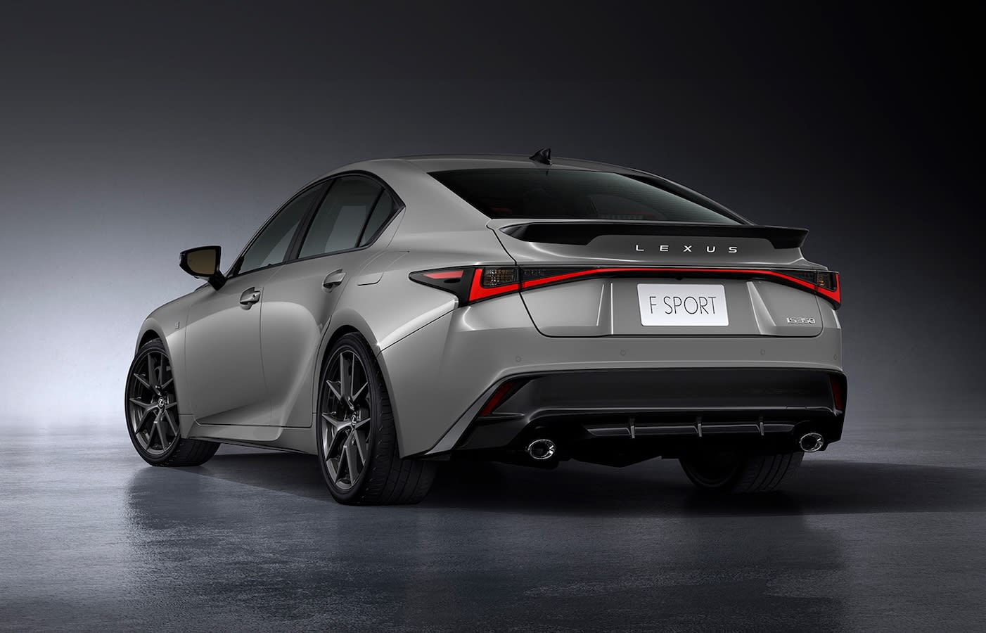 لکسوس IS مدل 2026
