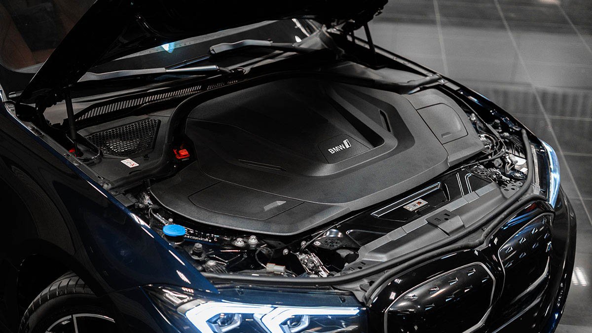 بی ام‌ و i3 eDrive برقی