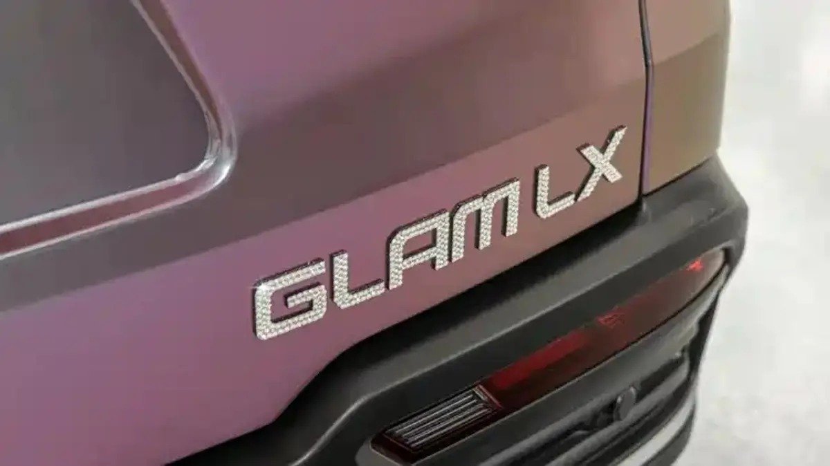 لکسوس Glam LX