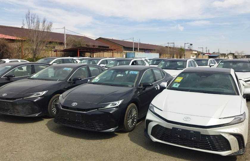 واردات خودرو با سرمایه گذاری 300 هزار دلاری در ایران