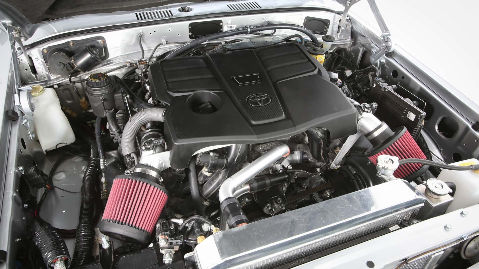 لندکروز FJ60 با قلب توربوی i-Force