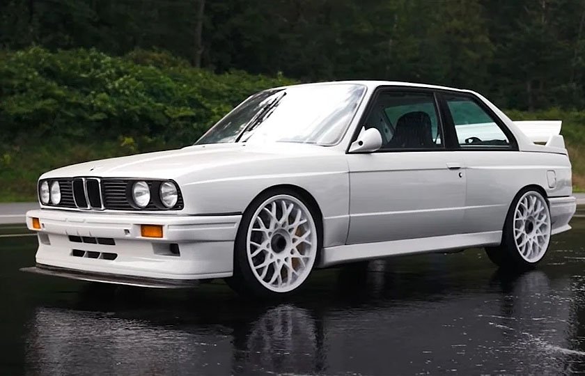 بی ام و E30 M4