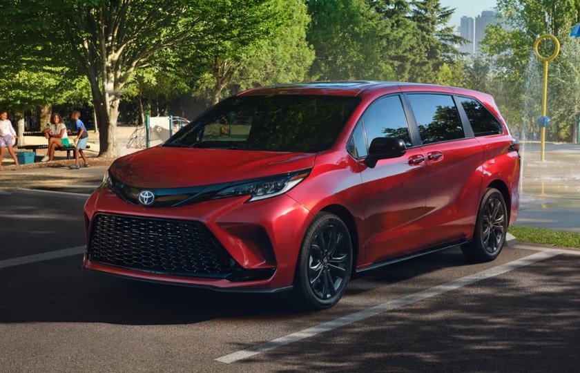 تویوتا سی‌ ینا 2026