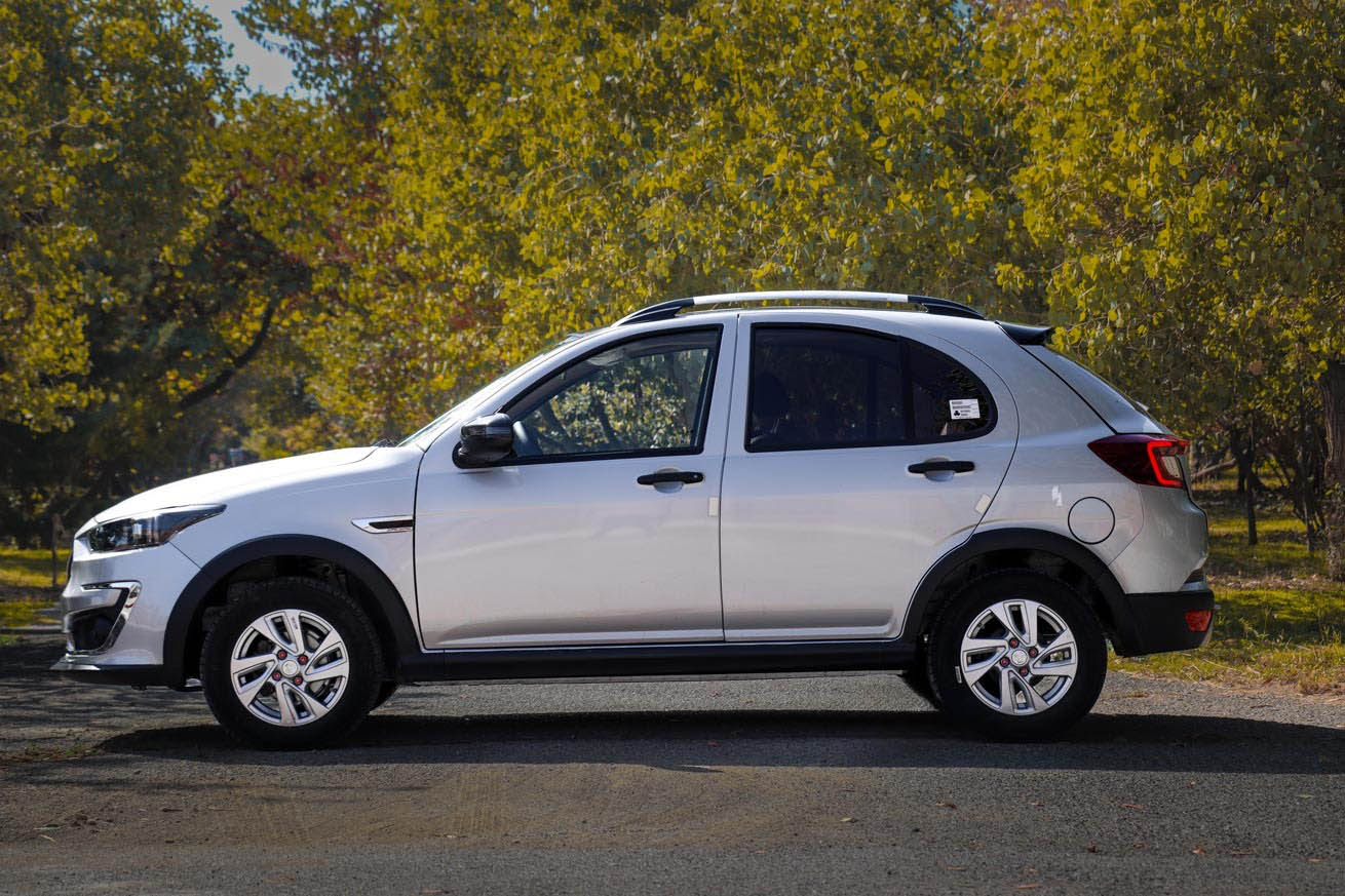 نمای جانبی اطلس پلاس اتوماتیک