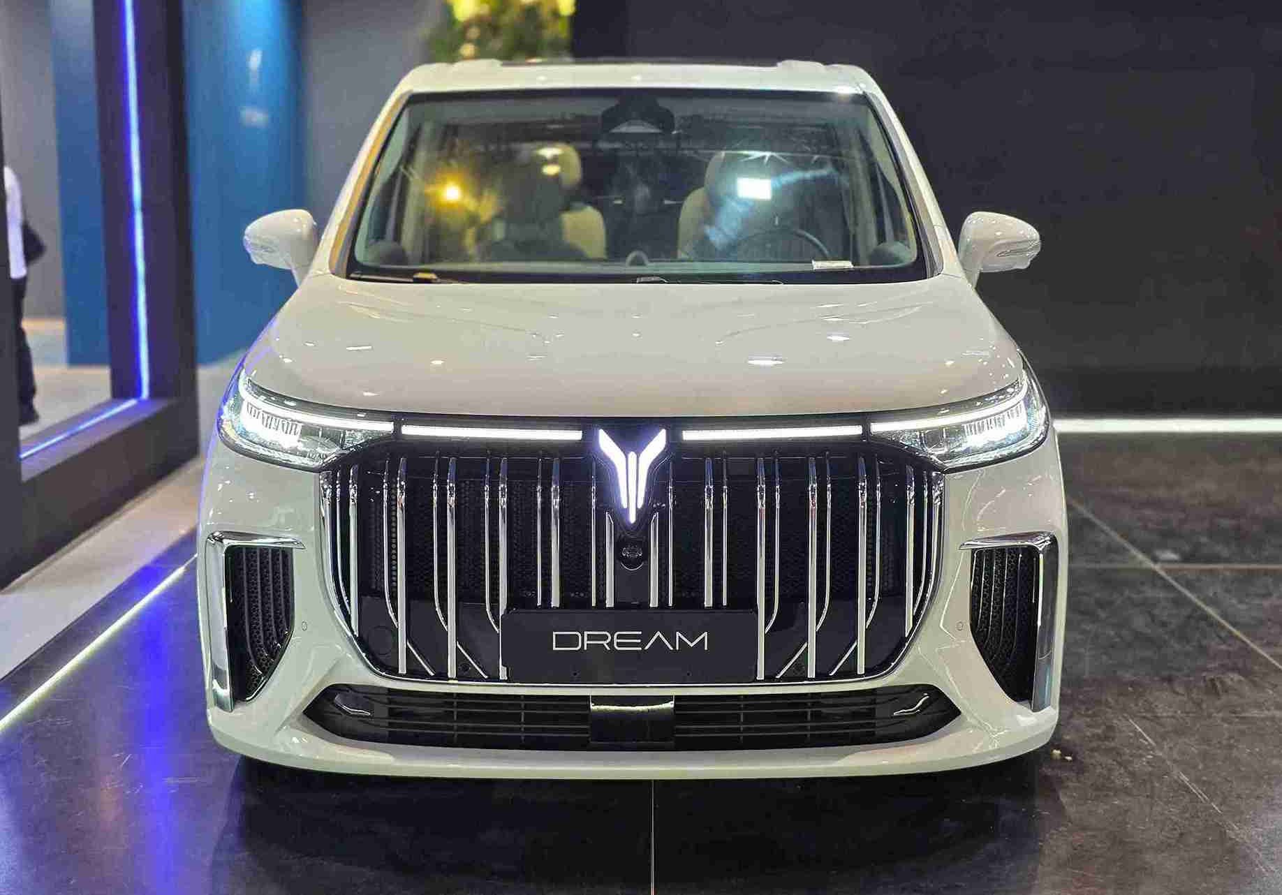 نمای جلو وویا دریم