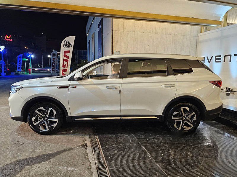 نمای جانبی اونترا U75 Plus