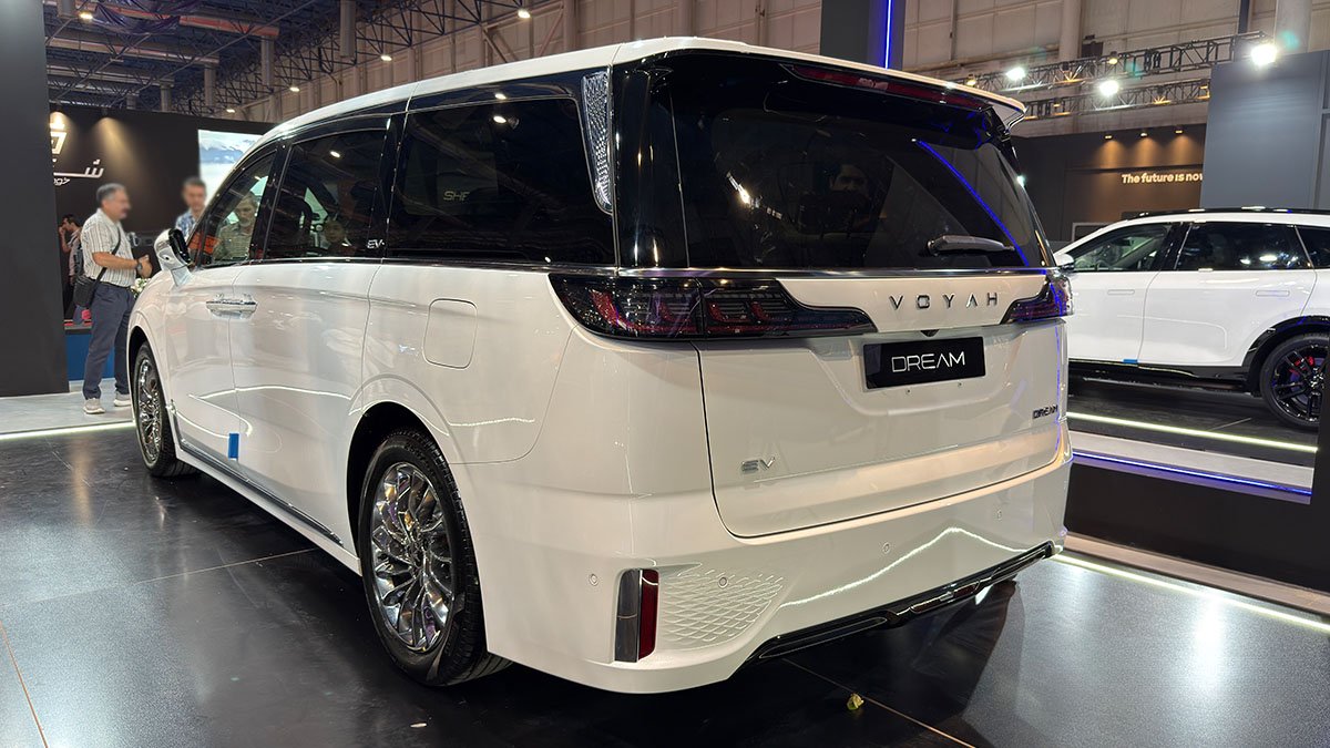 نمای عقب وویا دریم