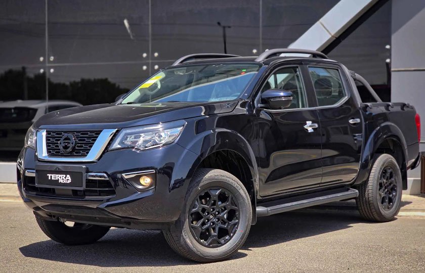 پیکاپ نیسان ترا